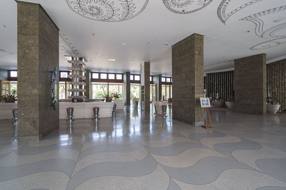  The lobby 