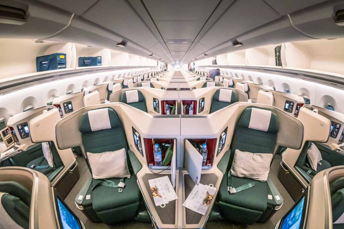 Cathay Pacific’s reverse herringbone Business Class cabin in 1-2-1 configuration (Photo: upgradedpoints.com)