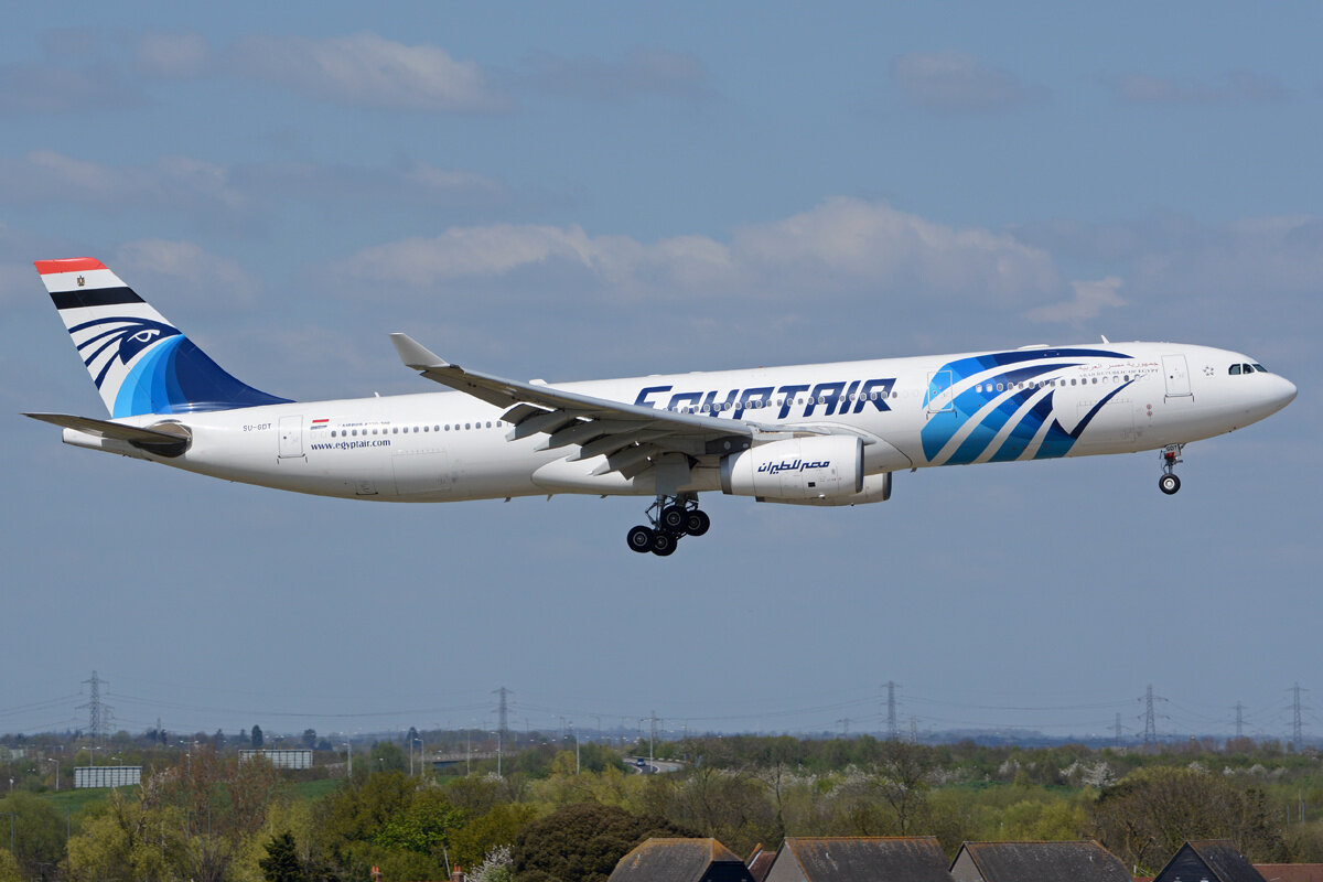 EgyptAir_Airbus_A330-300_on_finals_into_LHR.jpg