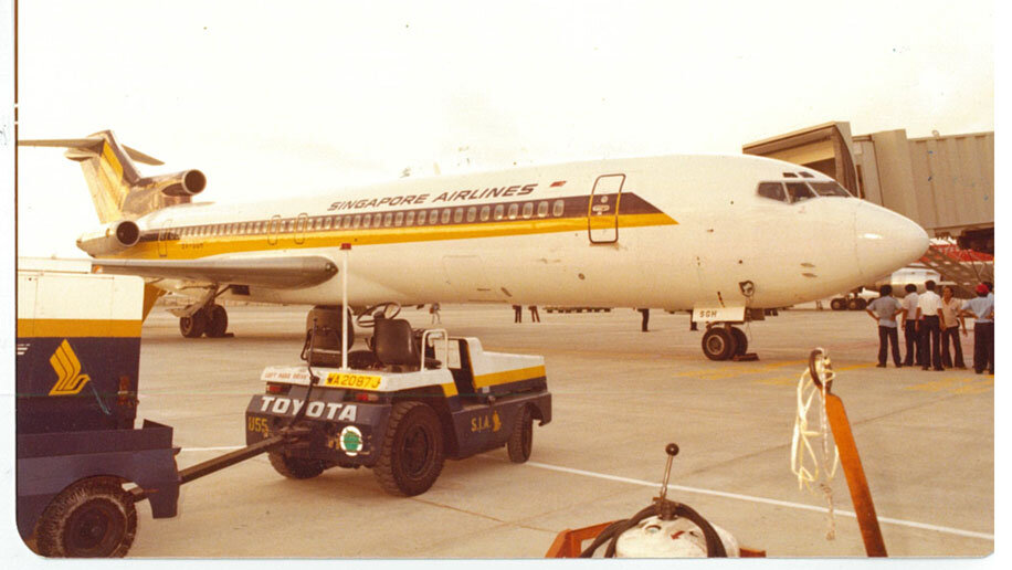 1981: First commercial flight, a Boeing 727 with flight number SQ101 arrived from Kuala Lumpur