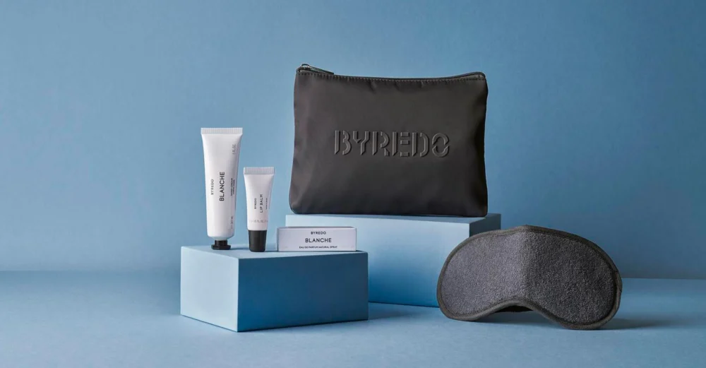 Singapore Airlines Unveils New Amenity Kits, Business Class Pyjamas